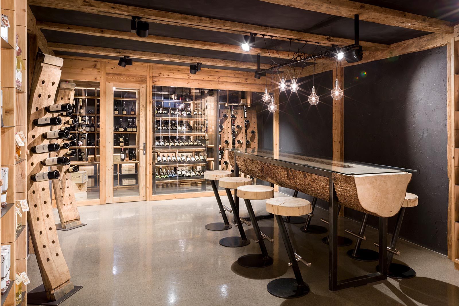 Impressioni sul ristorante - vista interna della cantina - Camping Toblacher See